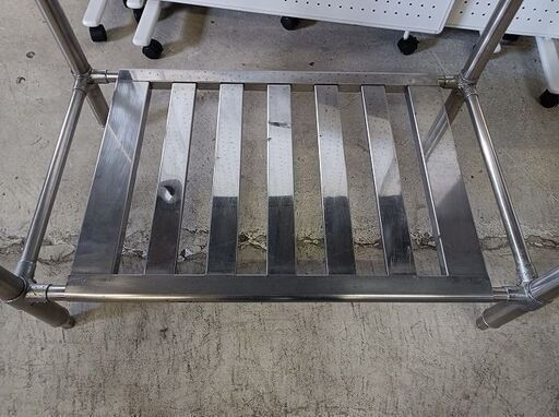 ステンレス作業台バックガード付き『中古良品』幅900 高さ800 奥行600  