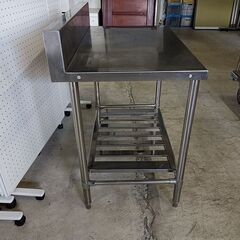 ステンレス作業台バックガード付き『中古良品』幅900　高さ800　奥行600