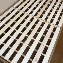 【お譲り先決まりました】セミダブルベッド　ニトリ