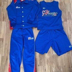 半額以下！ハーツ　バスケ　ユニフォーム M L ジャージ　上下セット　4点セット ハーツバスケジャージ4点 140cm☆