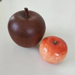 リンゴのオブジェ　2種