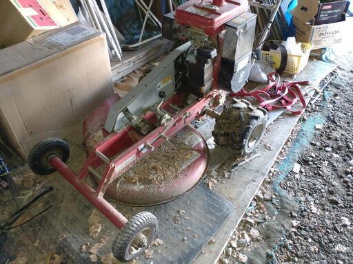 バロネス草刈機