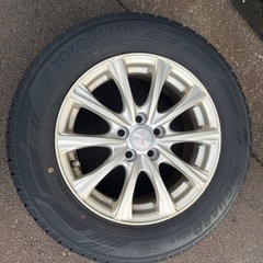 プリウス　スタッドレスタイヤ　アルミホイール付き