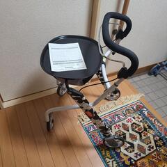愛知県　竹虎　室内用歩行車トラストケアウォーカー「レッツゴーミニ」　シルバーカー