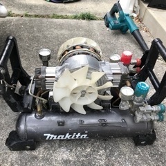 マキタ エアーコンプレッサー　AC400X   