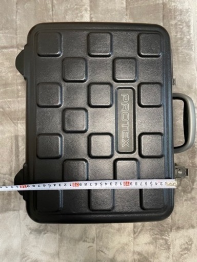 protex 人気ケース　中古　（値下げ済）