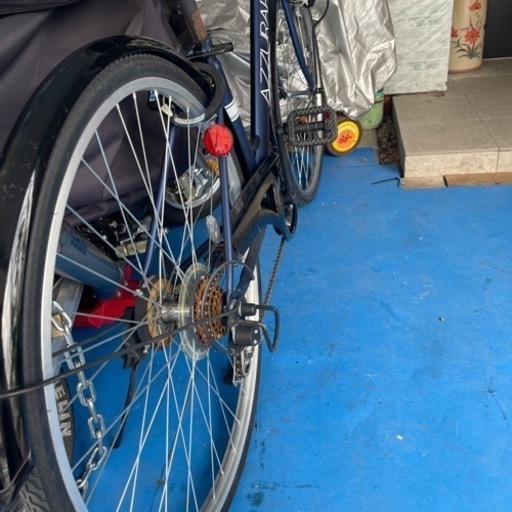 AZZURAREパンクしにくい 自転車27インチ 6段変速 車体DMCカーマ 美品