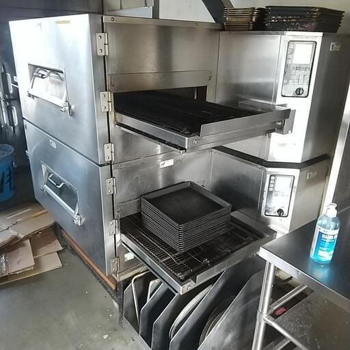 ピザ焼き器 業務用 600万で購入