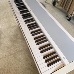電子ピアノ　美品　KORG モデルB2    2022年式
