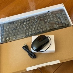 パソコン部品　キーボードとマウス