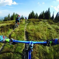 GoPro HERO7 White | ゴープロ ヒーロー7 ホワイト ウェアラブル アクション カメラ 【GoPro公式】