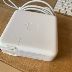 【ネット決済・配送可】Mac Adapter 85w