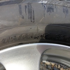 値下げ】スタッドレスタイヤ　175/65/R14 フィットで使用４本　