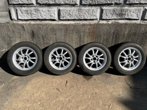 プリウスα 純正タイヤホイール4本セットスタッドレスタイヤ