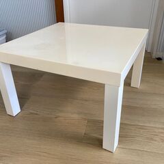 テーブル（白）