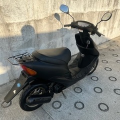 大人気セール‼️バッテリー新品✨嬉しいシート張り替え♪前後タイヤまだまだ山あり🗻 オイル満タン🈵 ライブディオ✴