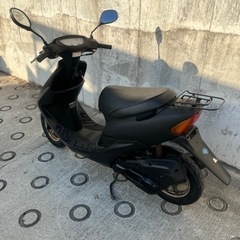 大人気セール‼️バッテリー新品✨嬉しいシート張り替え♪前後タイヤまだまだ山あり🗻 オイル満タン🈵 ライブディオ✴