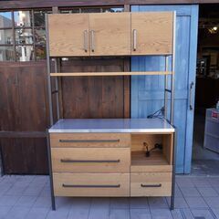 CRASH GATE(クラッシュゲート)のアトランダム ダイニングボード 120cmです。ブルックリンスタイルなど男前インテリアにおススメのレンジボードはナチュラルなカフェスタイルにも。CJ501