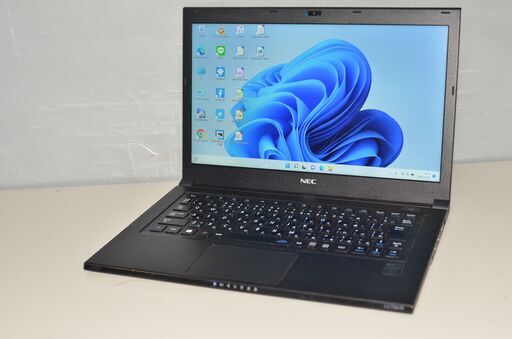 中古良品 最新Windows11+office 超軽薄 NEC LZ750/N 高性能Core i7 4500U/メモリ-4GB/爆速SSD256GB/13.3インチ/無線内蔵/WEBカメラ搭載