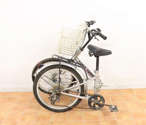 ☆未使用品 折りたたみ 自転車 Happy Town シルバー