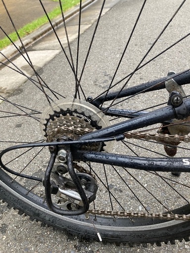 自転車 マウンテンバイク 21段変速 アルミフレーム