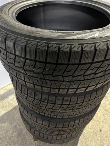 車のパーツ ヨコハマ スタッドレス アイスガード7 225/50R17