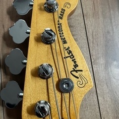 フェンダー　エレキベース
