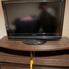 テレビ　32型　HITACHI製　テレビラック付き