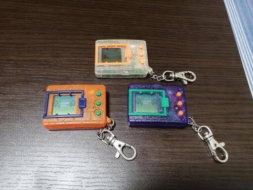 デジモン　初代　ゲーム機　小型