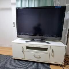 46型テレビ、テレビ台