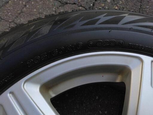BLIZZAK VRX2 205/60R16 92Q 2018年製 冬タイヤ