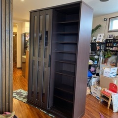 取り引き中食器棚⭐︎スライド扉