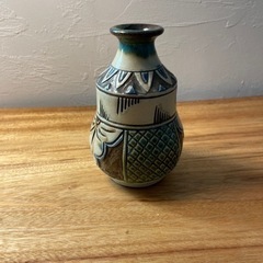 沖縄の花瓶