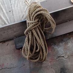 ロープ。