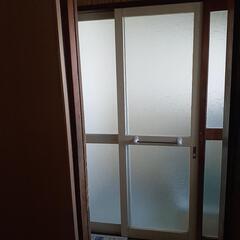 お風呂のドア　ガラス戸　窓　木枠　扉　引き戸　まとめ　白木