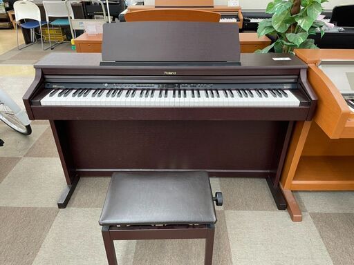 Roland(ローランド) マホガニー 電子ピアノ ♬定価￥149,000♫ 2008年 HP203-MH 88鍵PHAⅡ鍵盤