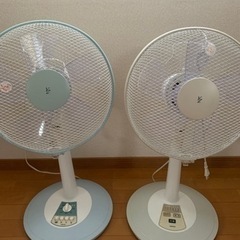 無料　清掃済み　扇風機2台