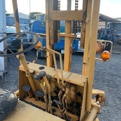 コマツ フォークリフト 1.5トンガソリン