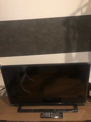 東芝　TOSHIBA 液晶テレビ　リモコン付き　32S22