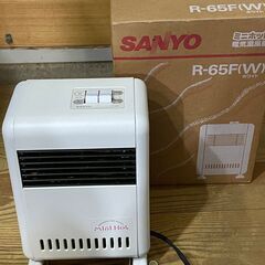 SANYO ミニホット電気温風機 R-65F(W) 中古