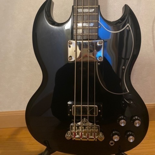 ベース