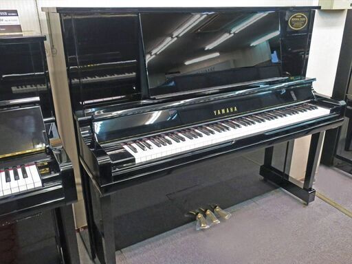 ヤマハ中古アップライトピアノ　UX30BL (1989年製造）