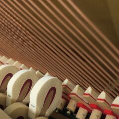 ヤマハ中古アップライトピアノ　UX30BL (1989年製造）