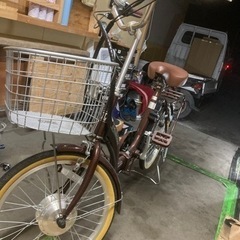 大幅値下げ！新古品・可愛い折りたたみ電動自転車！