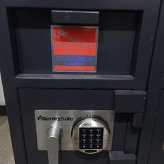 🌟 ̖́-使いやすい入式金庫🌟 ̖́-（金額交渉あり）