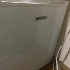 【ネット決済】BESTEK 小型　冷蔵庫　使用期間　5年