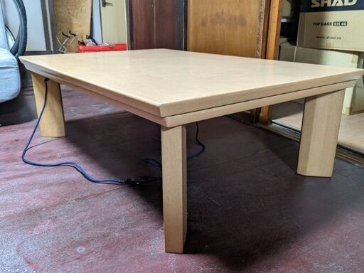 コタツ　117x77cm　おそらくニトリ製品