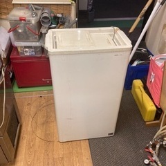 業務用冷凍庫
