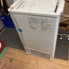 業務用冷凍庫