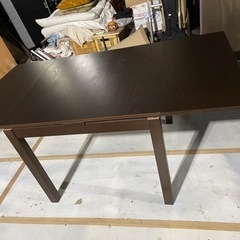 IKEA BJURSTA 伸長式ダイニングテーブル 格安で！